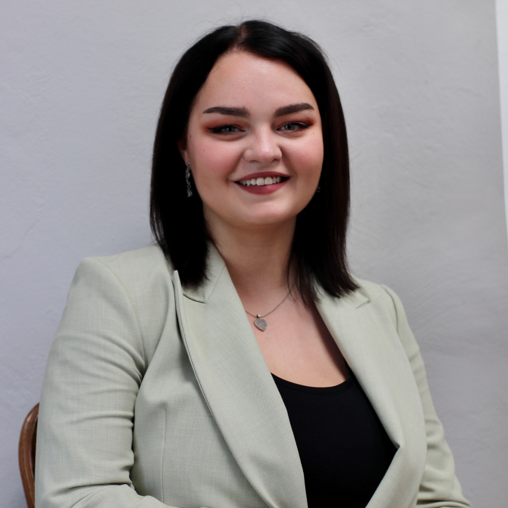 Lisa Stecken AOK Systems GmbH XING