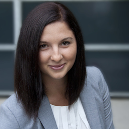 Mag. Julia Stöger