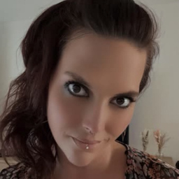 Melanie Lange