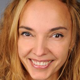 Dr. Manuela Anton