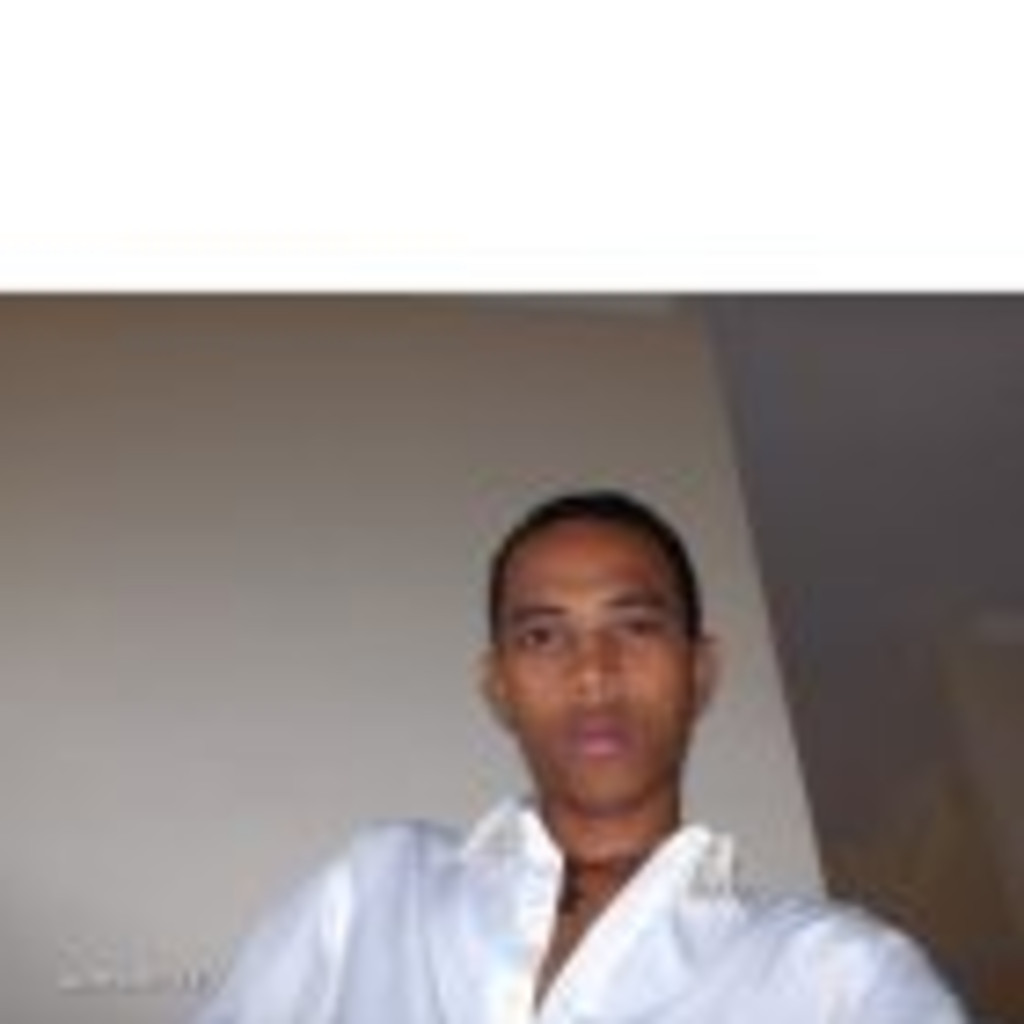 Luis Pinto Residente de Control Constructora Colpatria XING