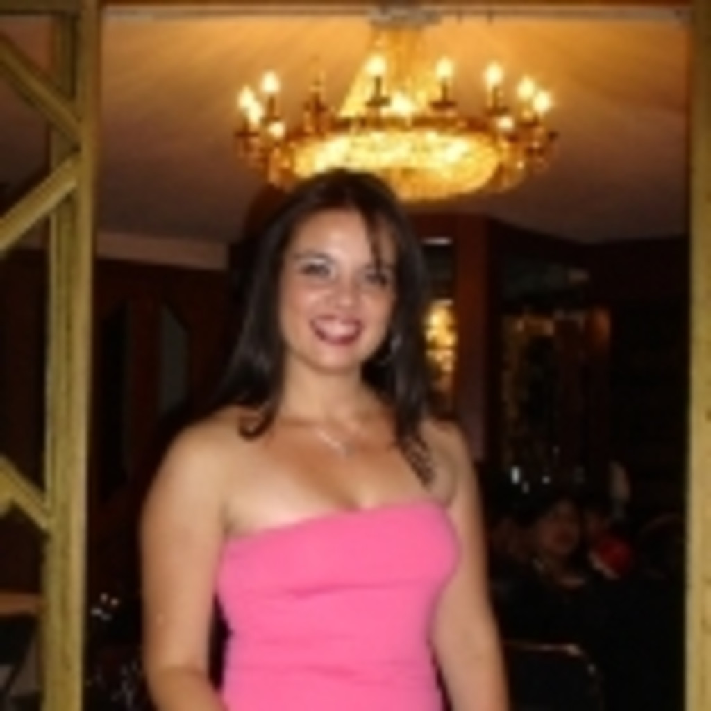 Laura Barajas - Facebook, Instagram, Twitter [Profiles]