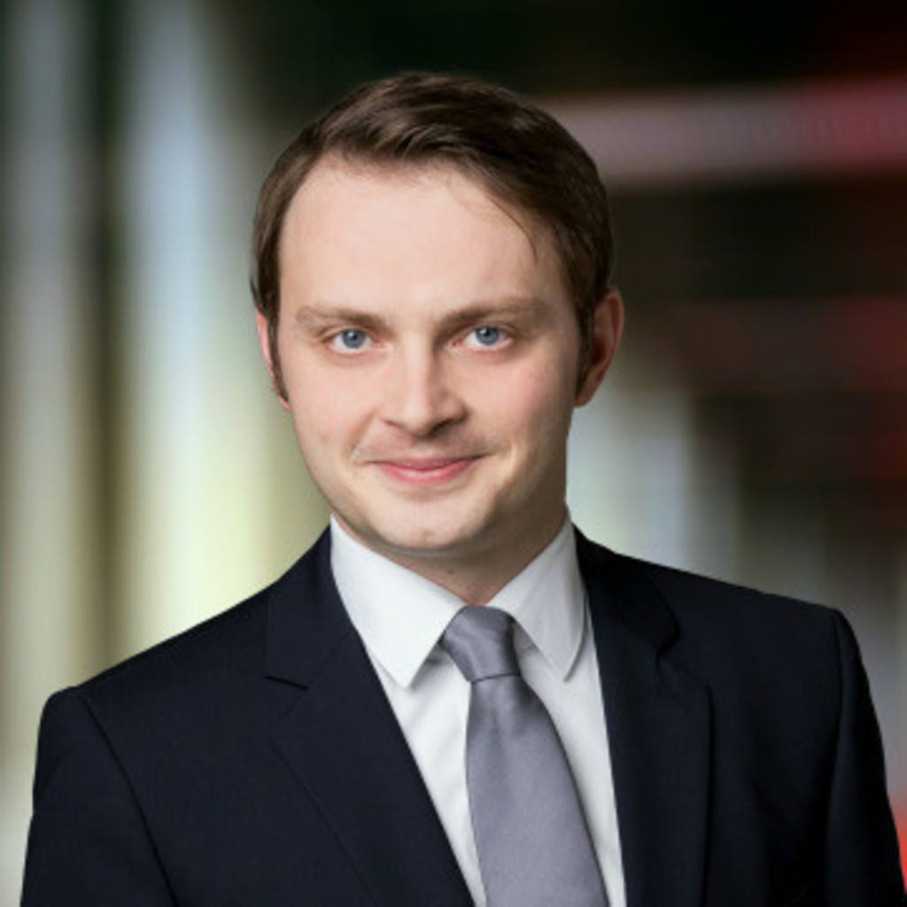 Sebastian Cygan Prokurist, Key Account Manager Global Liquidity and Cash Management HSBC Sebastian Cygan Prokurist, Key Account Manager Global Liquidity and Cash Management HSBC