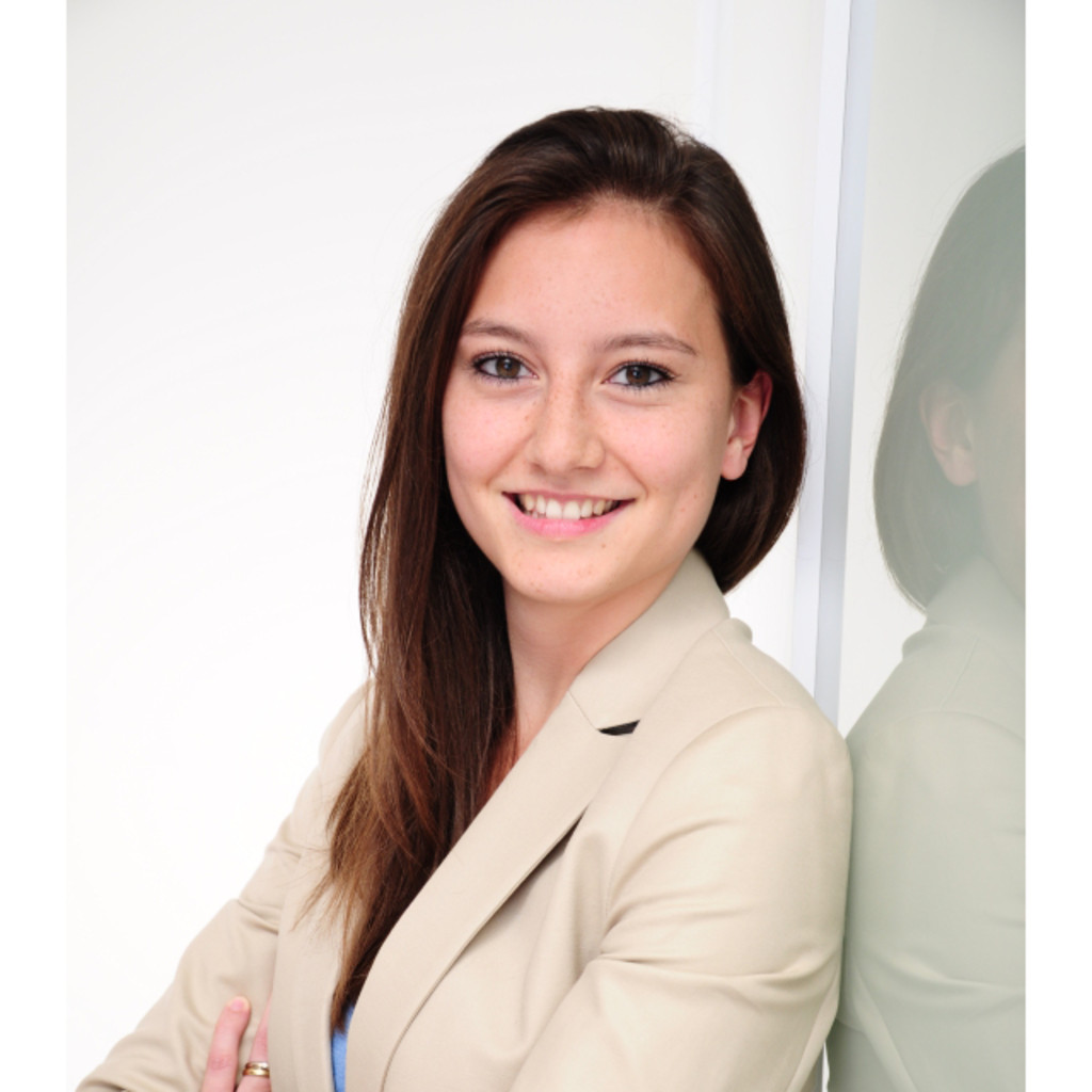 Akima Safidine Senior Legal Expert/Asst. General Counsel, Private