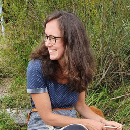 Dr. Franziska Bruns
