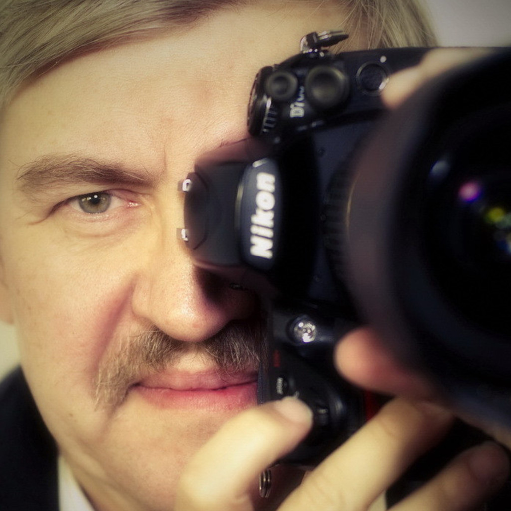 Christian Behring Fotograf / VideoJournalist Christian Behring XING