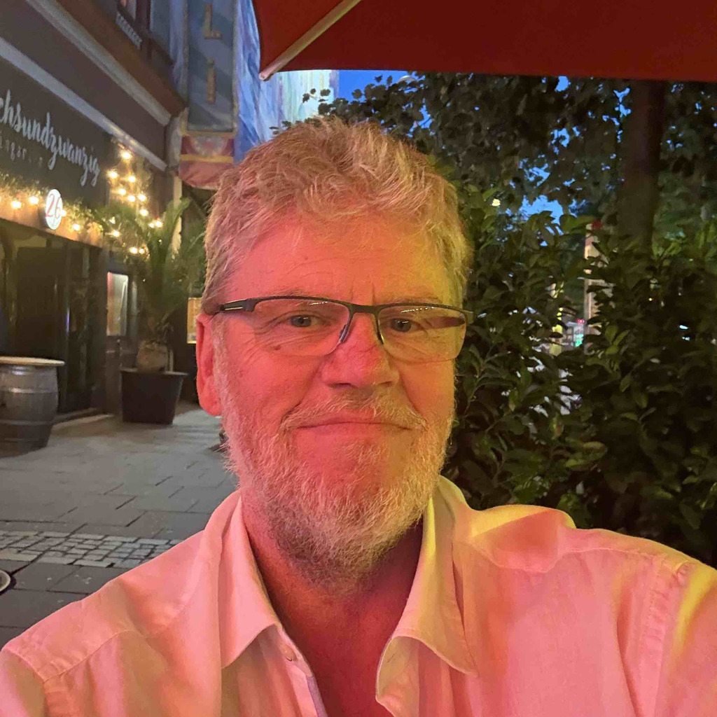 Franz Josef Münzebrock Technischer Inspektor/ Gebäudesicherheit