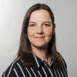 Dr. Jennifer Pfeil