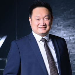 Zhi Li
