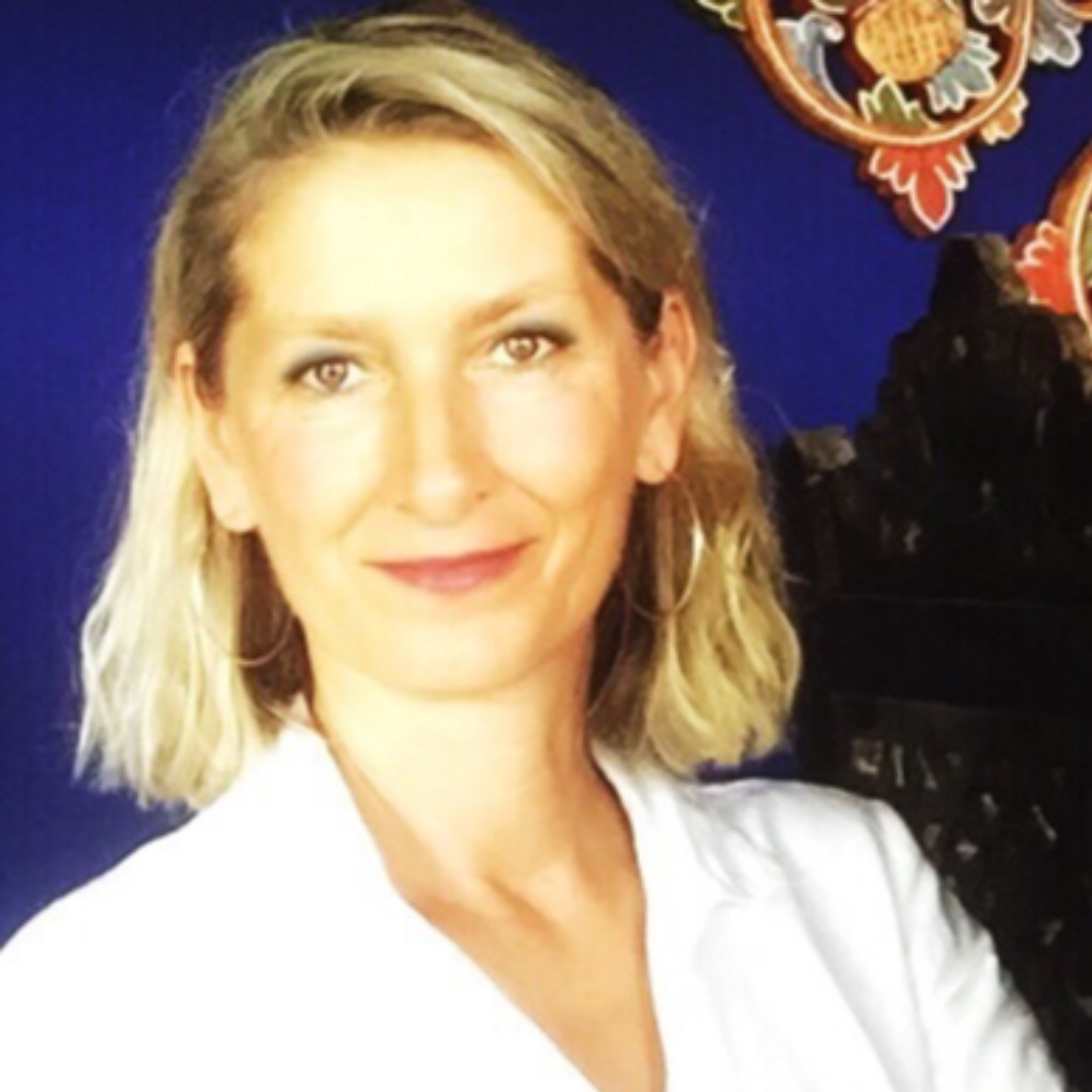 Cornelia Hill Lehrerin für EnergieMedizin und Bewusstsein Cornelia