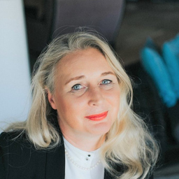 Chrisine Vespermanm