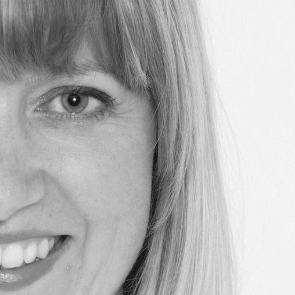 Helen O'Connor Senior Expert Design Knit OLYMP Bezner KG XING