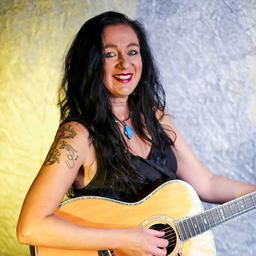 Jolina Carl