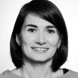 Dr. Julia Dargazanli