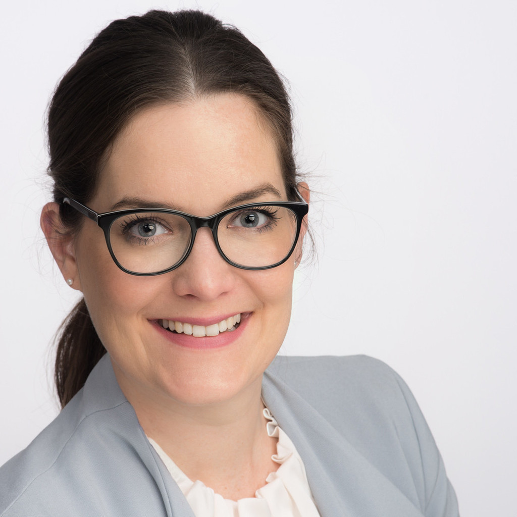 Isabelle Abram Mitarbeiterin im Bereich Organisationsentwicklung