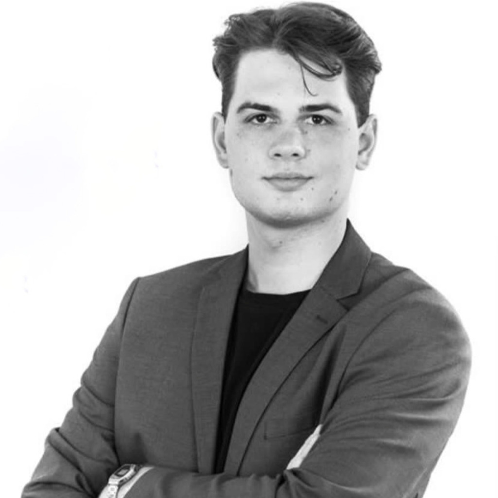 Robin Taake Junior Sales Manager ADYEES XING