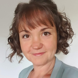 Stephanie Teichert