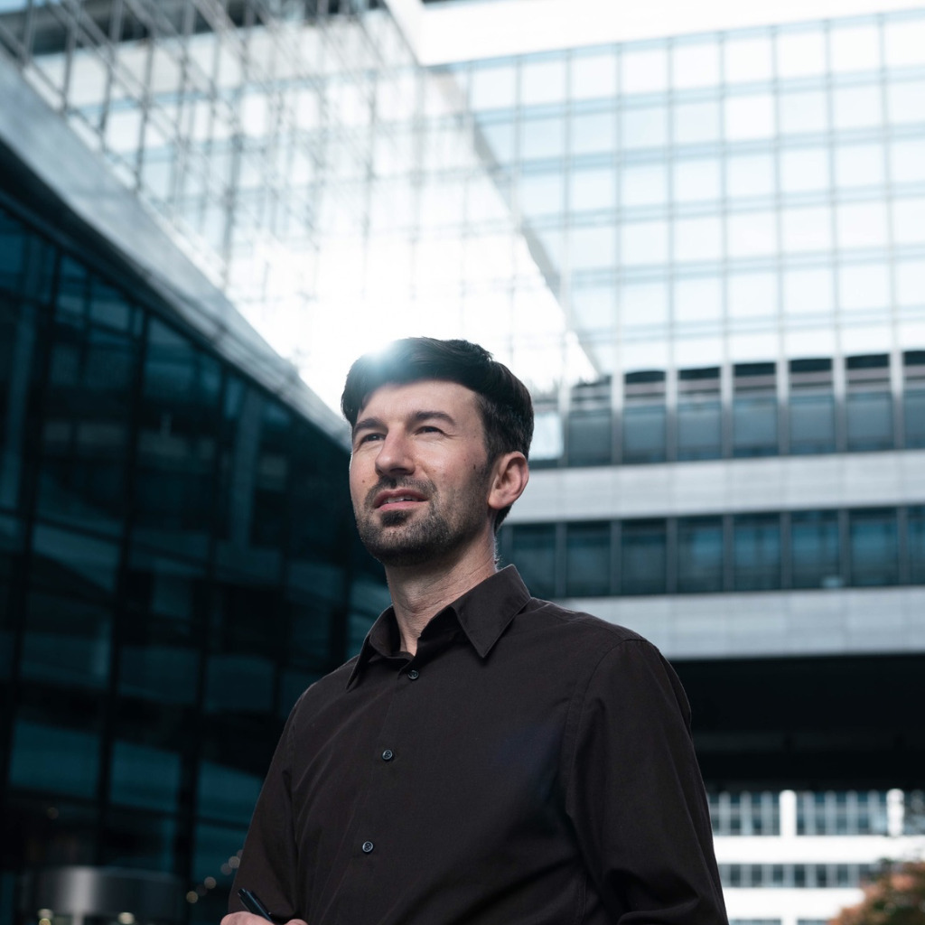 Dipl.Ing. Heinrich Mende DigitalMediaSpecialist Heinrich Mende