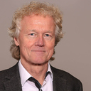 Dr. Andreas König