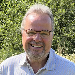 Dr. Alexander Ernst