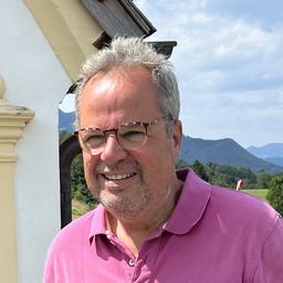 Dr. Alexander Ernst