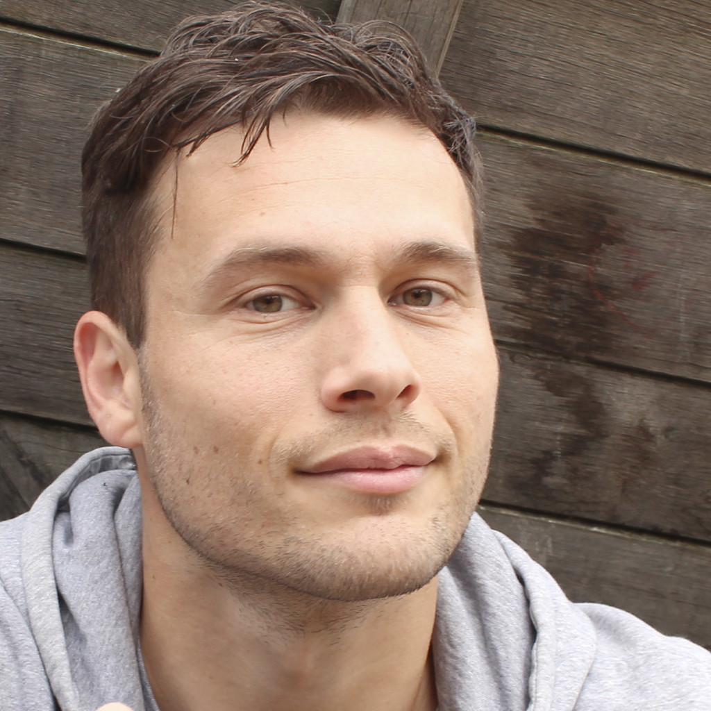 Zoran Krezic Geschäftsführer Athladies XING