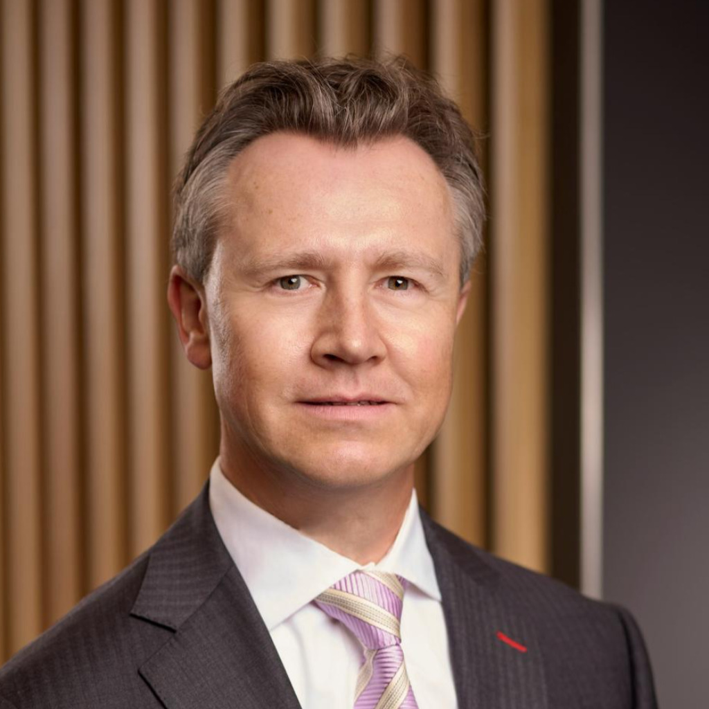 Peter J. Herbst Controlling and Finance Assurance Siemens AG XING