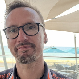 Sascha Smits