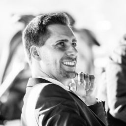 Dr. Michael Peeters