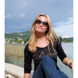 Manuela Moßhammer