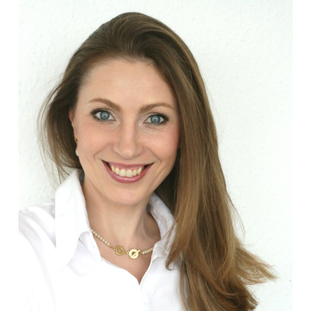 Anna Timofeeva Business Analyst / Project Manager Sura Systems GmbH