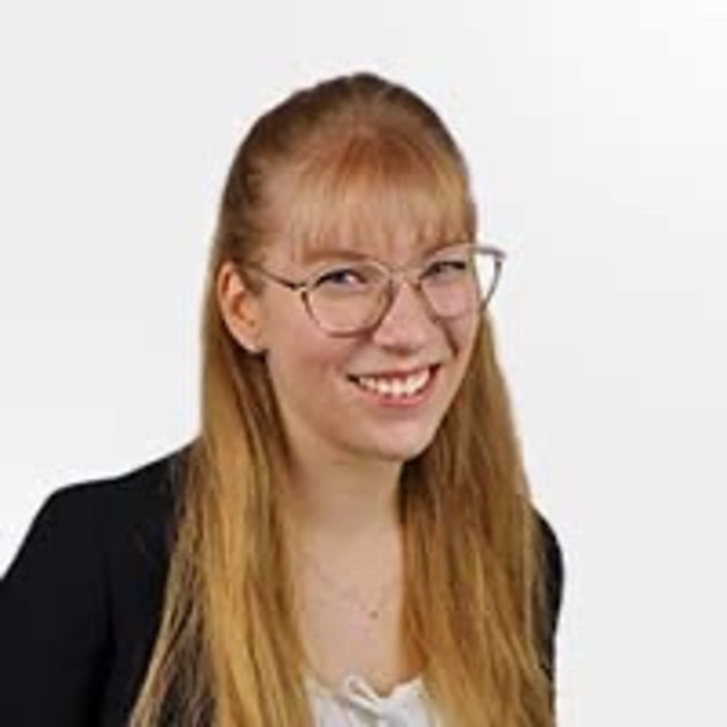 Katrin Mayer Specialist Shared Services Payroll SYNLAB Holding