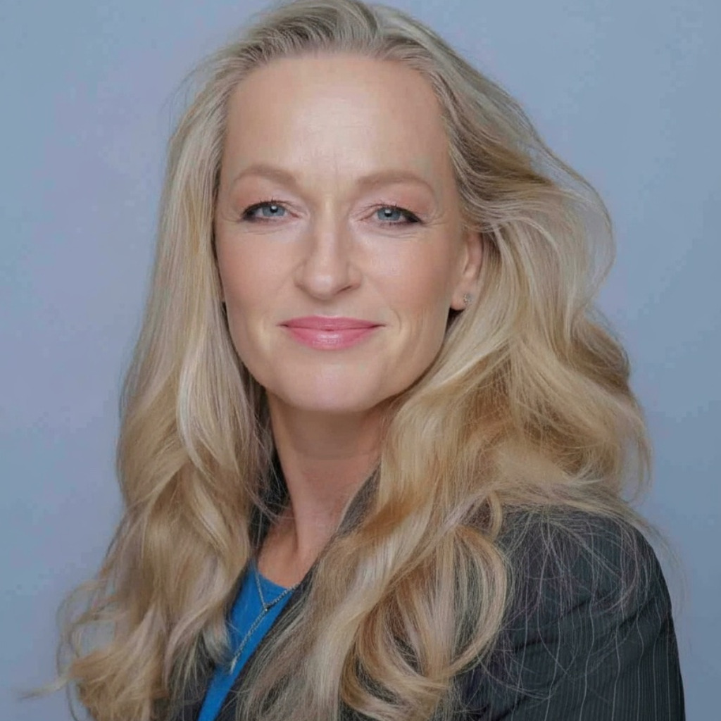 Mag. Andrea Mühl M.A.I. Leitung Vertrieb Marketing Sales Sigmapharm