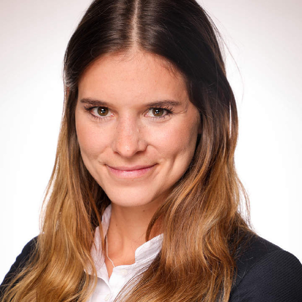 Alexandra Claessens Corporate Trainee IWC Schaffhausen XING