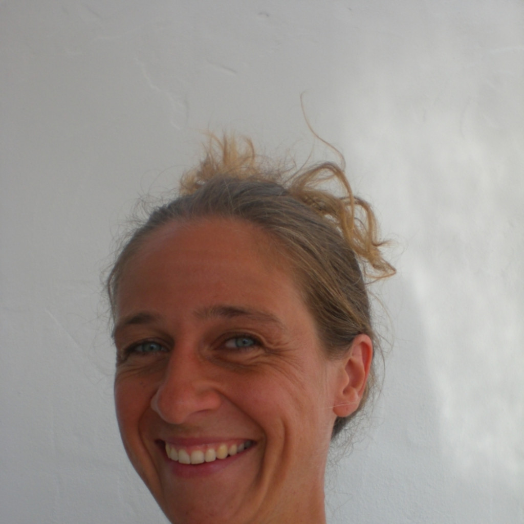 Manuela Junghans state certified translator interpreter