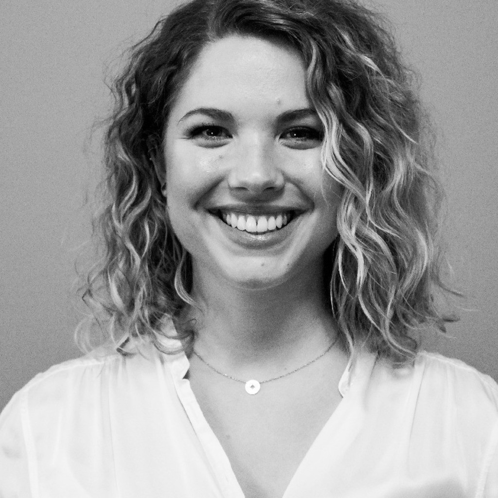 Carlotta Scharff Gesundheitsökonomin, Physiotherapeutin, Yogalehrerin