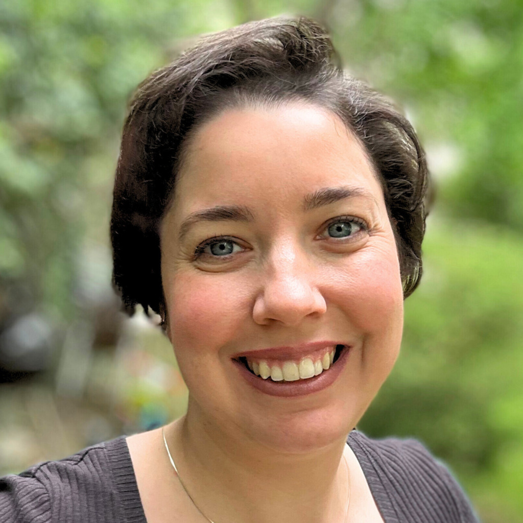 Anna Jean McDougall Director, Product and Engineering (Projects and