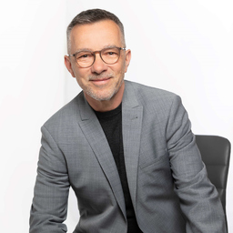 Mag. Kai Julien Lenßen