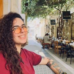 Julia Bourika