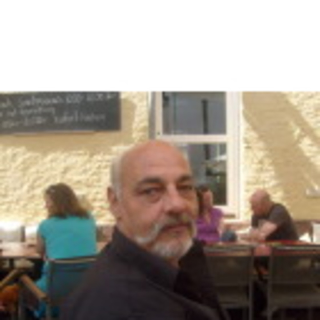 Joachim Ringwald Student /selbständig derzeit Student und in