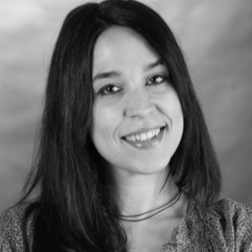 Melanie martins multilingual customer service representative