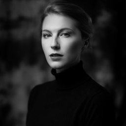 Laura Marshall