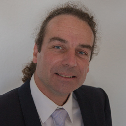 Dr. Laszlo Kueppers