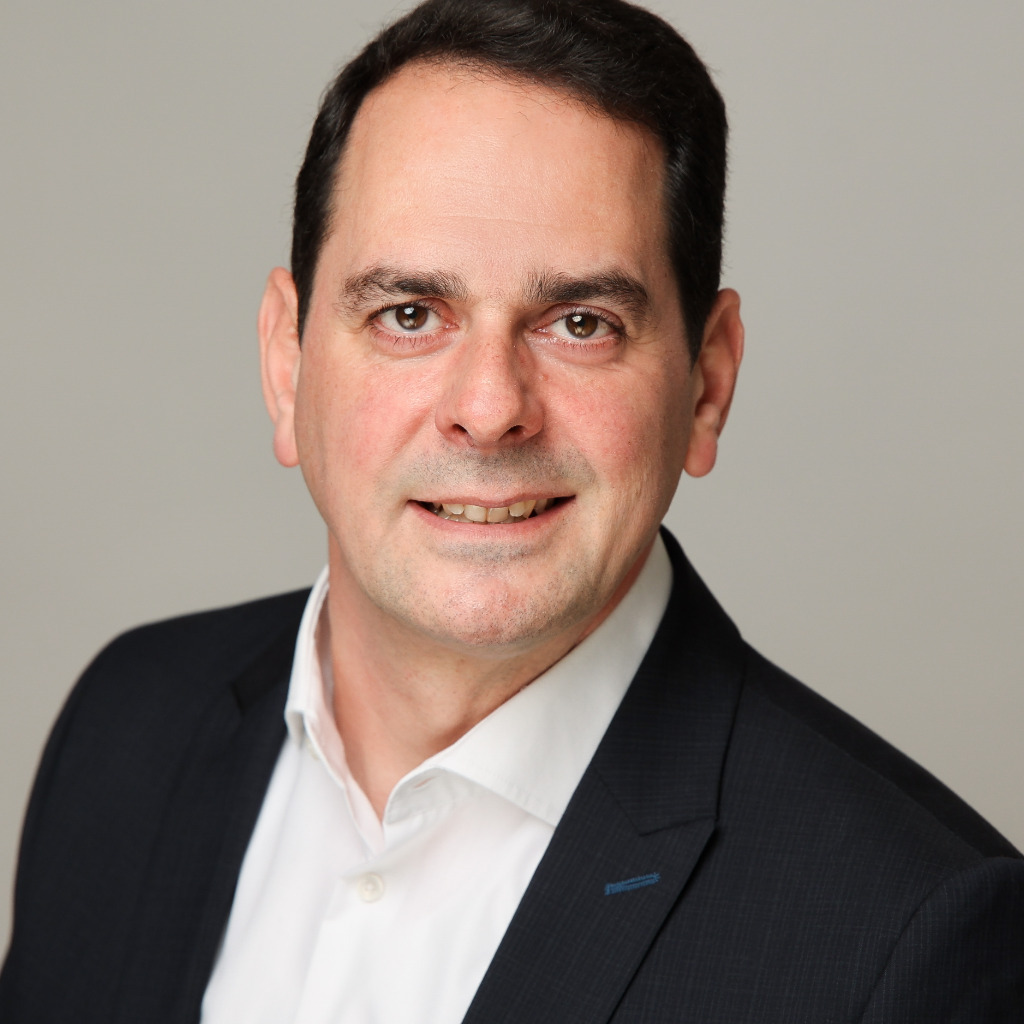 Juan Fernández Garcia General Manager 4PL / LLP Schenker Dedicated