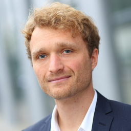 Dr. Steffen Robbi