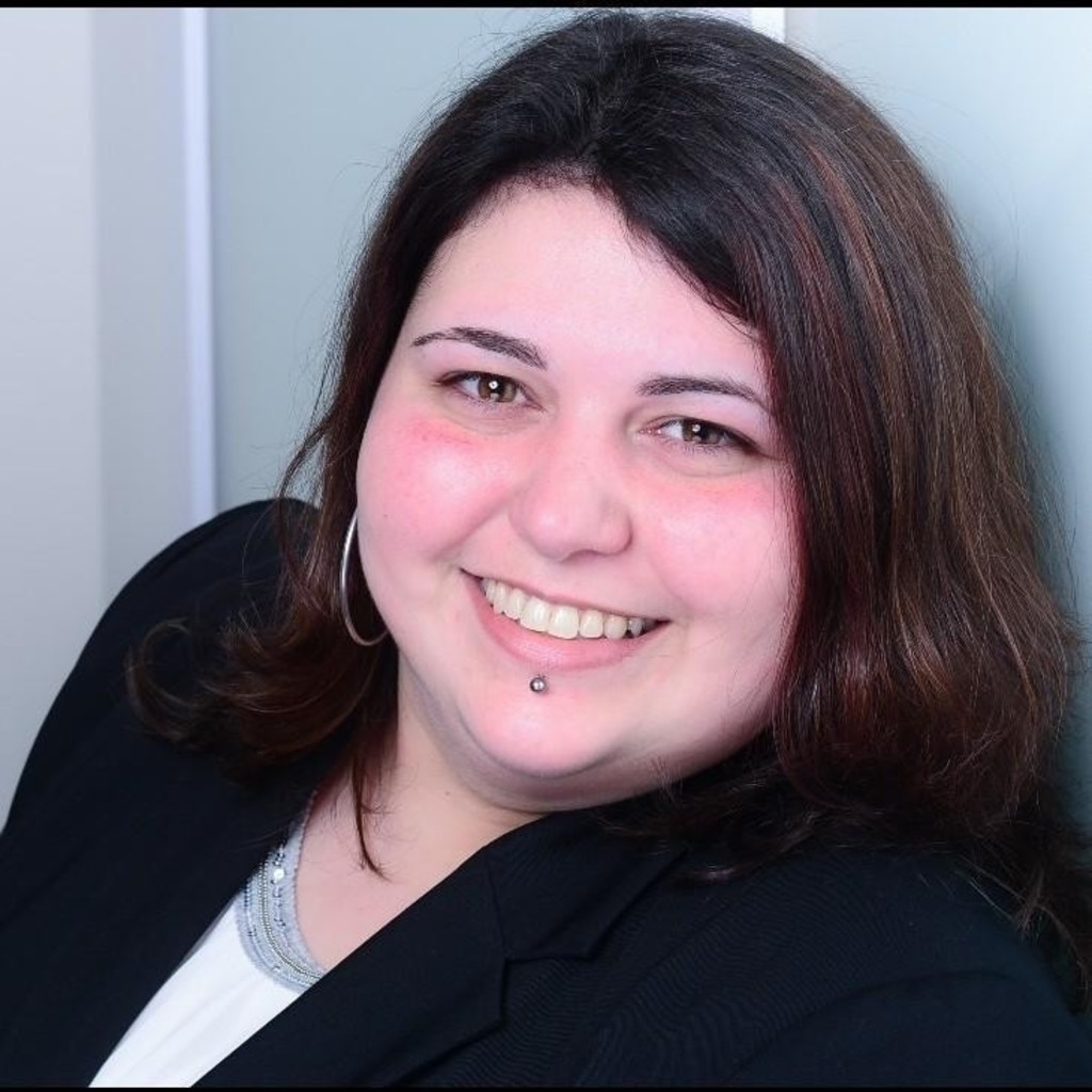 jessica-nunes-senior-accountant-robert-half-xing