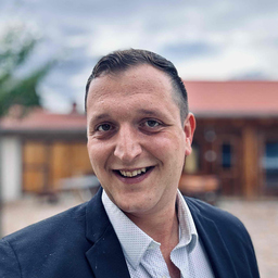 Janik Maué