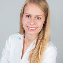 Alina Domnick