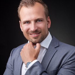 Dr. Dennis Hofmann