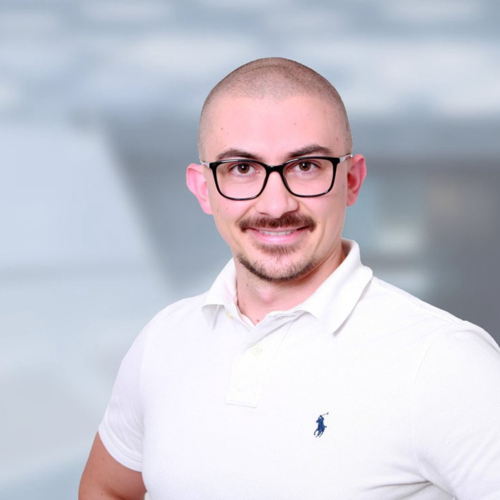 Philipp Jakob Mitarbeiter Fuhrpark / Einkauf Wackler Group XING